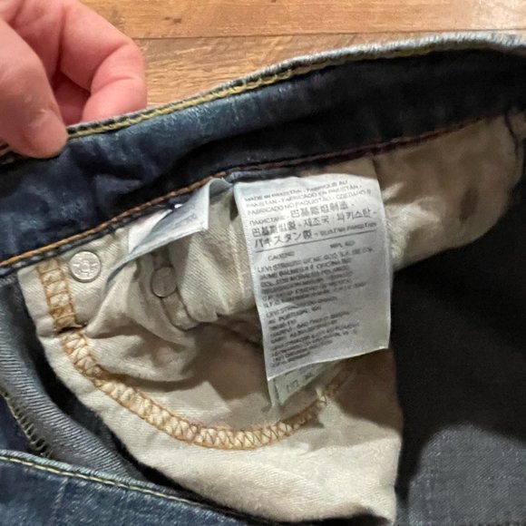 Levi's 627 Straight Leg Zip Fly Medium Wash Denim Jeans‎ Men's Size 36 x 32 - Picture 4 of 7